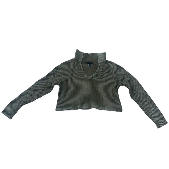 💙 Forever 21 Olive Green Ribbed Knit V-Neck Cropped - Picture 1 of 6